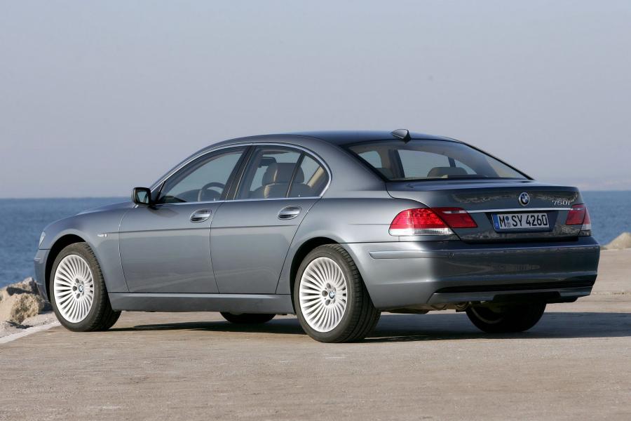  BMW 7-Series 2006 года  (фото 11 из 53)